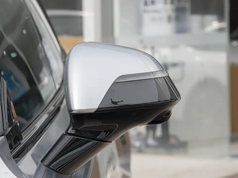 2025�� �Ŀ� 560PRO 185kW