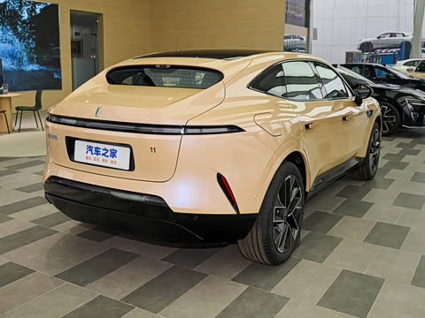 2025�� �Ŀ� Max ���̰�