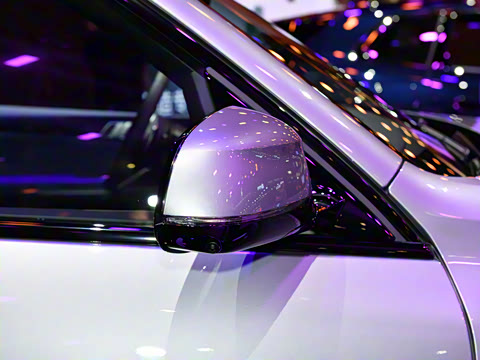 2025�� xDrive 40Li ������M�˶���ҹ��װ