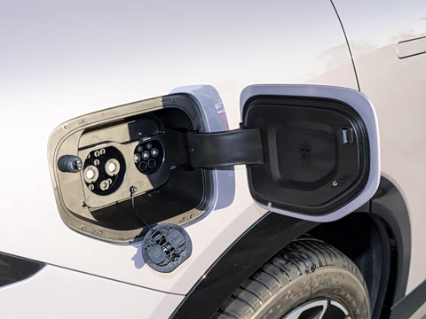 2026�� ���� 1704 Max �콢��