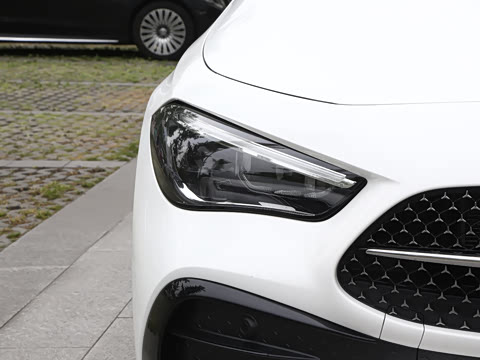 2026�� �Ŀ� CLE 300 4MATIC �����ͽ��ܳ�