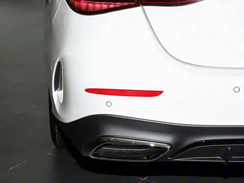 2025�� �Ŀ� E 300 ʱ�����˶���