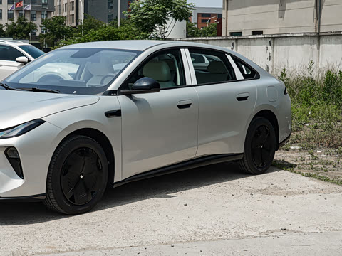 2026�� 535 PLUS�����