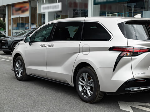 2027�� 2.5L ˫����������