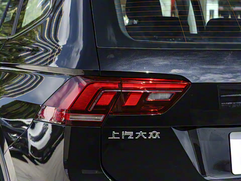 2025�� ���ڿ� 330TSI �Զ�����R-Line��ҫ��