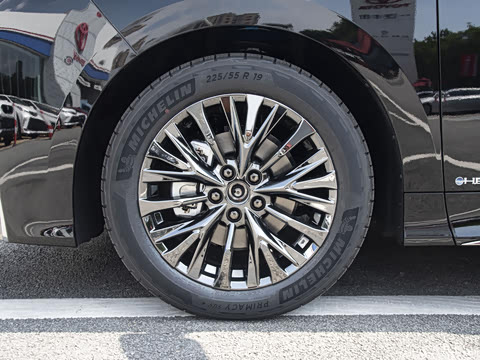 2025�� �ʹ� ˫�� 2.5L ī���