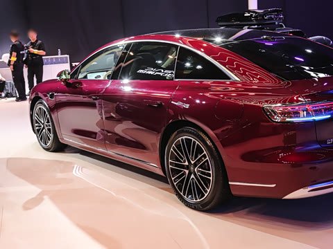 2026�� ���� Ultra ���� 53kWh (896�߼����״