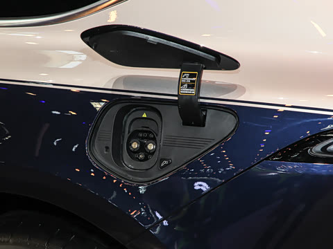 2025�� 102kWh ��ƽ���ر��