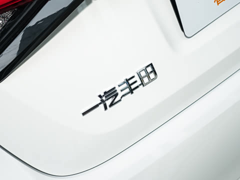 2026�� 1.8L ˫�� �ȷ��