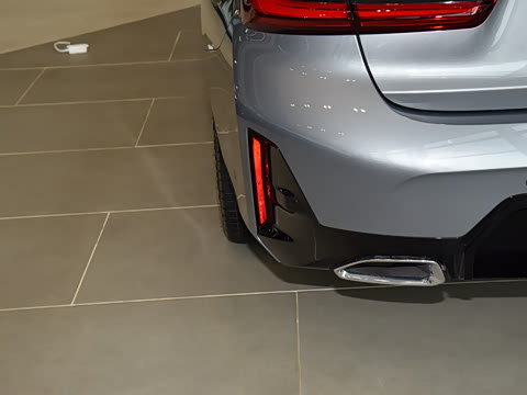 2026�� 325Li M�˶���װ