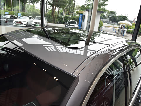 2026�� 325Li M�˶���װ