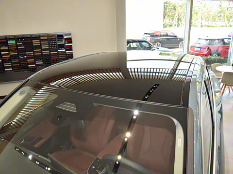 2025�� sDrive25i M�˶���װ