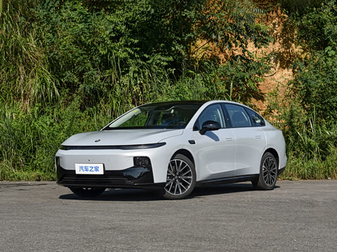 2027�� 590������