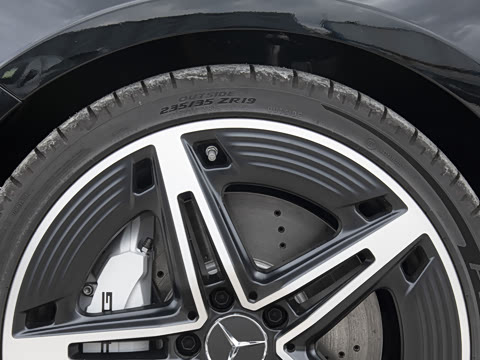 2026�� �Ŀ� AMG A 35 4MATIC