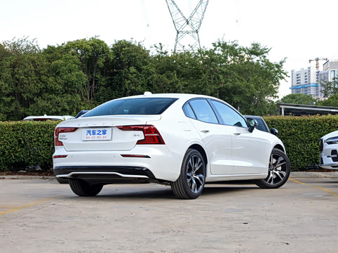 2026�� B4 ��Զ�˶���