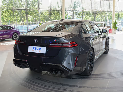 2025�� M5