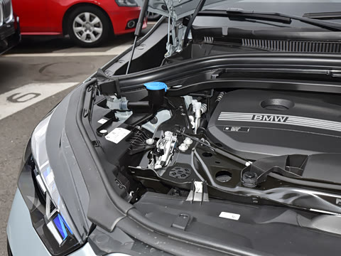 2025�� sDrive25i M�˶���װ