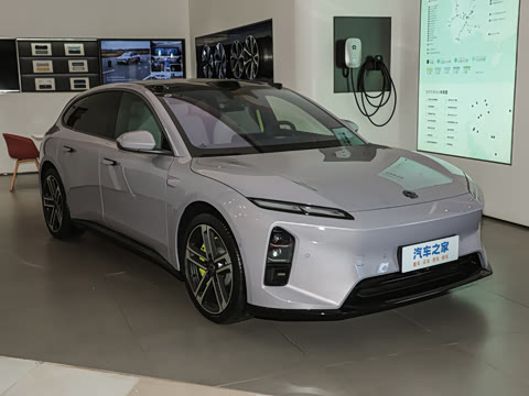 2025�� �ھ������ 100kWh Touring