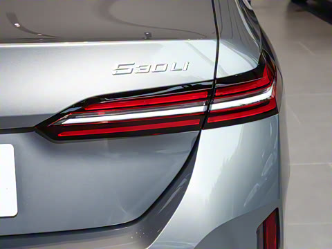 2026�� 530Li ������ M�˶���װ