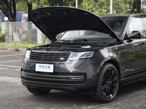 2026�� 3.0 L6 400PS AB�����