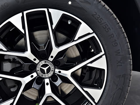 2026�� �Ŀ� GLC 260 L 4MATIC �����