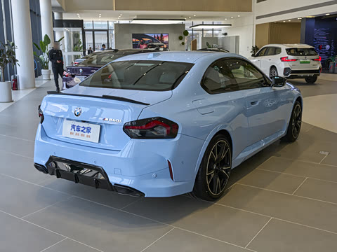 2026�� M240i xDrive