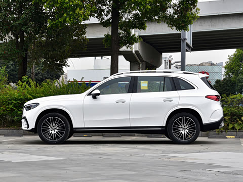 2026�� GLC 300 L 4MATIC ������