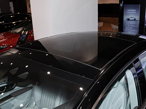 2025�� 500 4MATIC