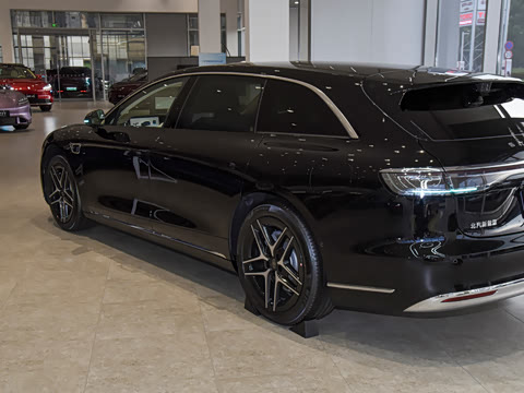 2025�� ���� Max (896�߼����״