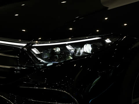 2025�� 500 4MATIC