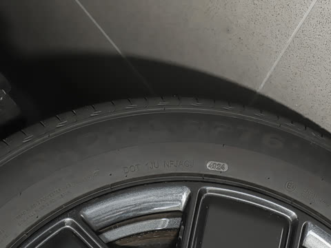 2025�� 401���������