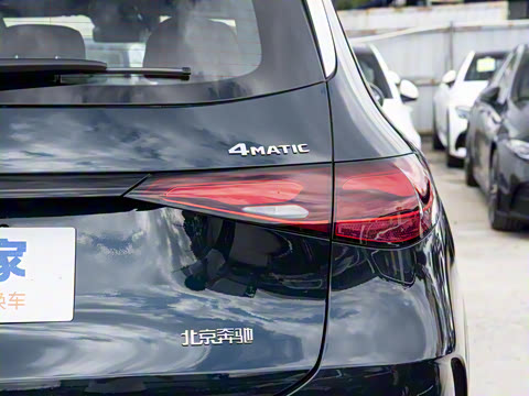 2026�� GLC 300 L 4MATIC ������ 5��