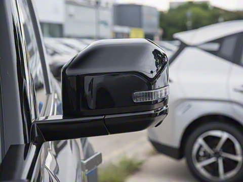 2025�� 215���а�