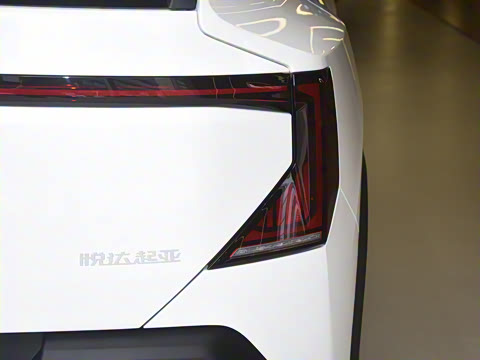 2025�� 530 Light