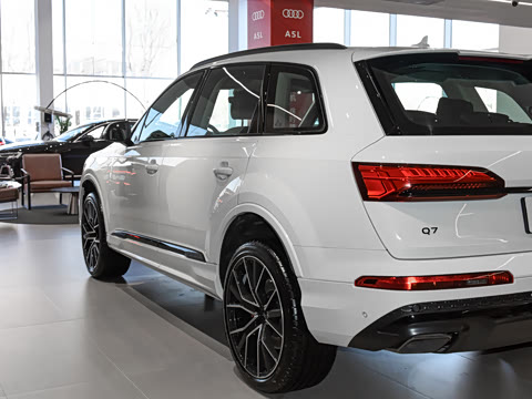 2025�� 55 TFSI quattro S line����ʿ��