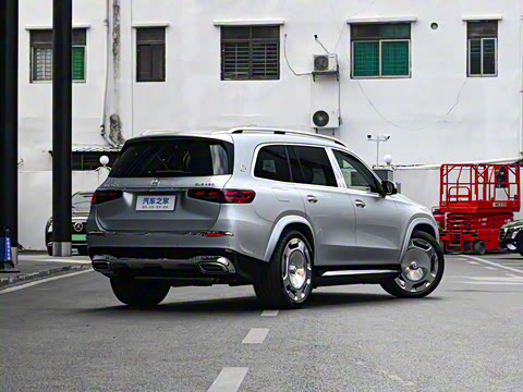 2026�� GLS 480 4MATIC ���ݰ�