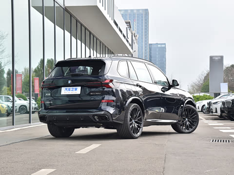 2026�� �Ŀ� xDrive 40Li ������M�˶���ҹ��װ