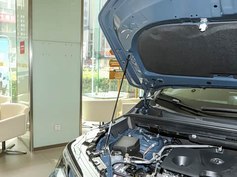 2026�� 2.0L ����������