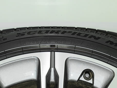 2025�� 3.0 L6 400PS �䷶�ӳ���