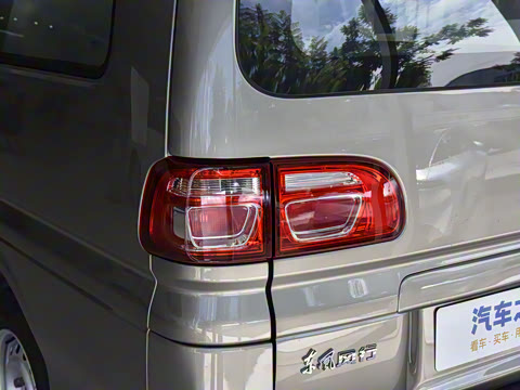 2025�� M5 1.6L ��׼��5��CNG