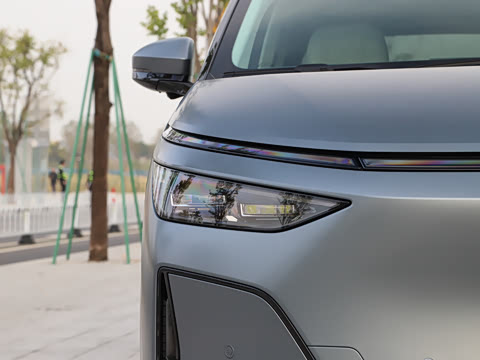 2026�� ���� 750 Ultra