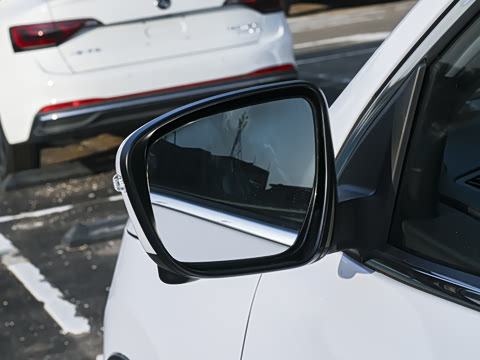 2025�� �Ŀ� ���� 2.0L CVT XV+���Ȱ�