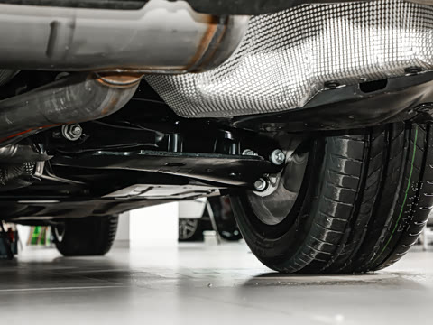 2026�� 325i M�˶���װ