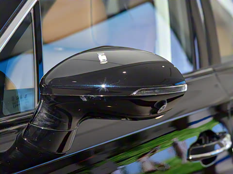 2025�� 2.0T PHEV ���������� 6��