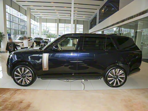 2024�� 4.4 V8 SV���ٴ����ӳ��� 4��