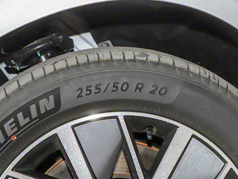 2025�� Ǭ�� UItra 6��