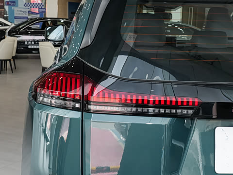 2026�� 2.0L ����������