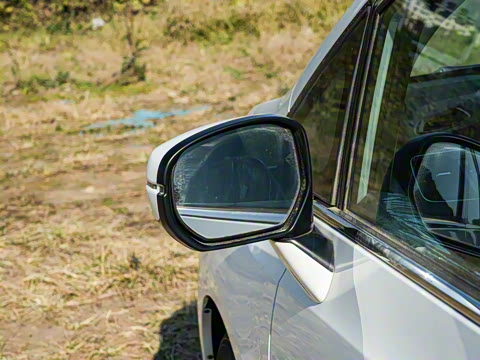 2026�� 2.0L e:HEV ��������