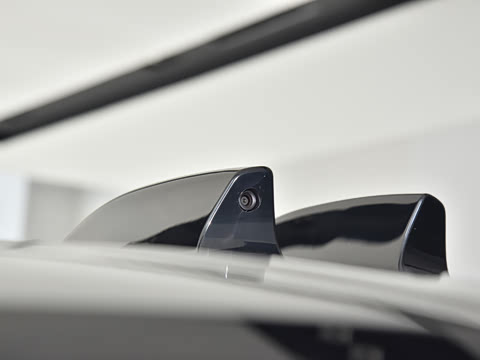 2026�� 3.0 L6 400PS �ڿ���