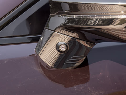 2026�� 225km EM-P Զ�����ǺӰ�+ҫҹ��װ